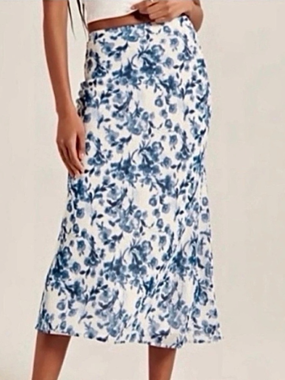 Abercrombie & Fitch Side Slip Midi Skirt in Blue Floral Blue Floral